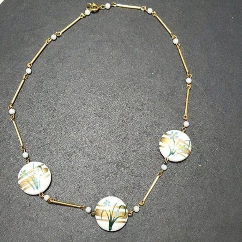 Vintage gold tone flower necklace 18" - Picture 2 of 10